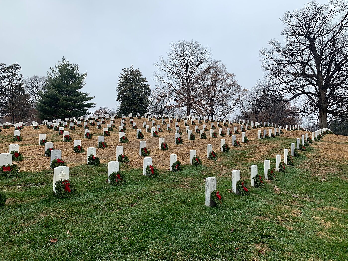 Arlington National Cemetery Headstones Adorned With Wreaths