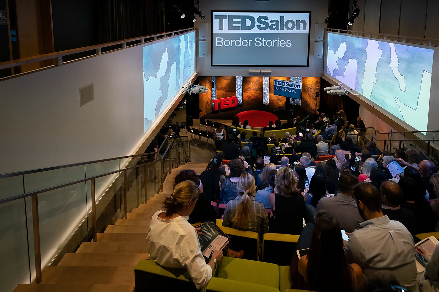 Crowd and auditorium for TedSalon