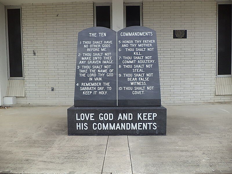 Ten_Commandments_Dixie_County_Courthouse